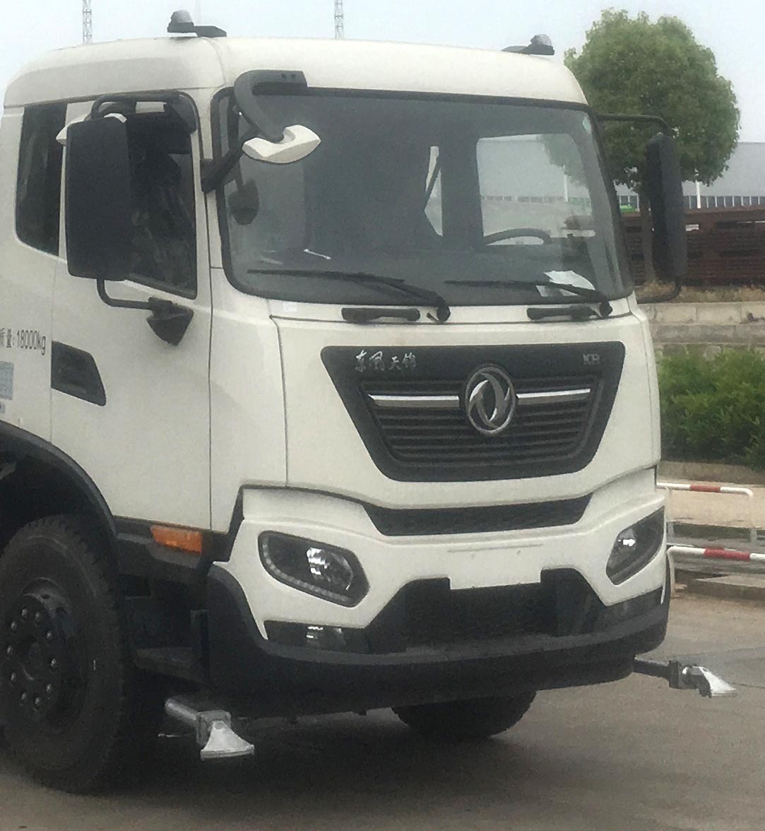 楚胜牌CSC5181TDY6DF型多功能抑尘车
